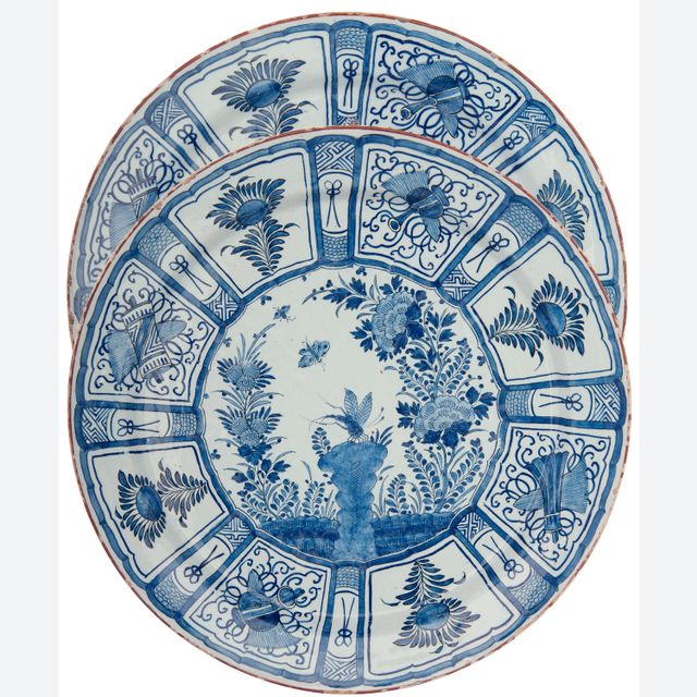 Een Paar Blauw Witte Delfts Aardewerk Schotels met 'Wanli' Decor