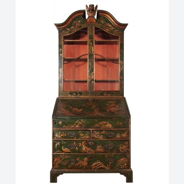 An English Laqué Top Desk with Chinoiserie Decor