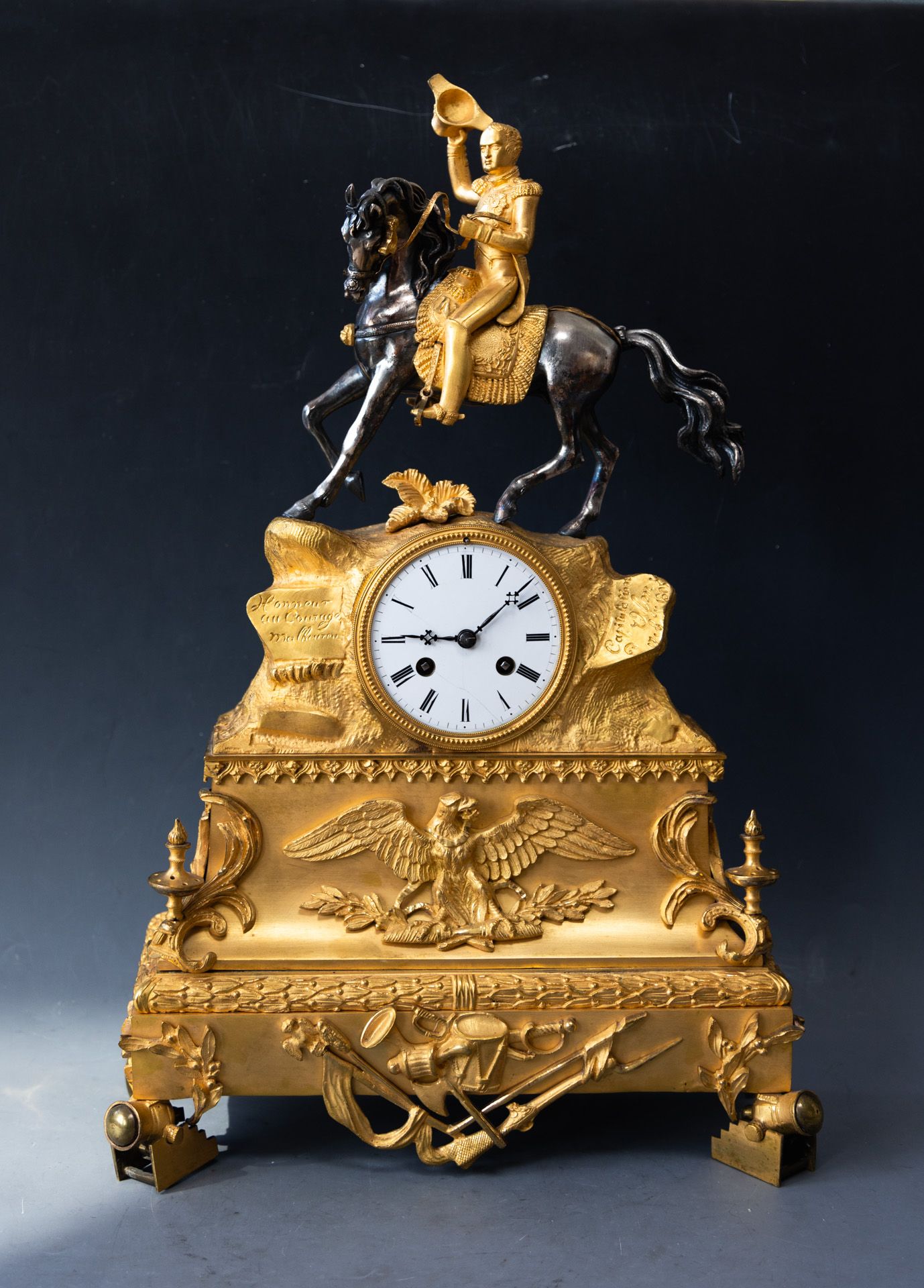 Sculptuur pendule, de glorie van Napoleon te paard, de Capitulatie van Ulm,  Louis Philippe ca. 1850.
