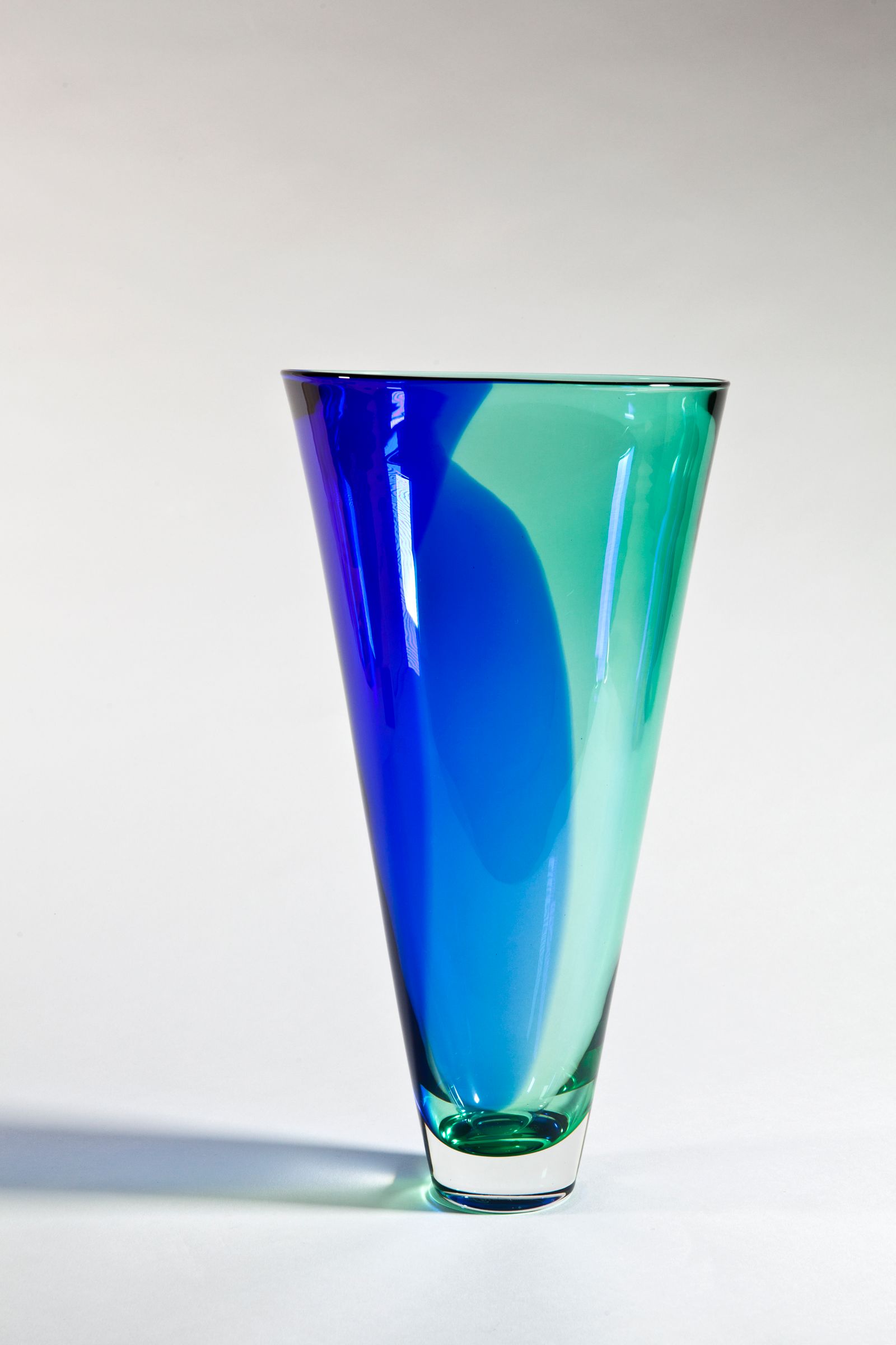 Floris Meydam, Glass Factory Leerdam, monumental unique two colored vase, 1985