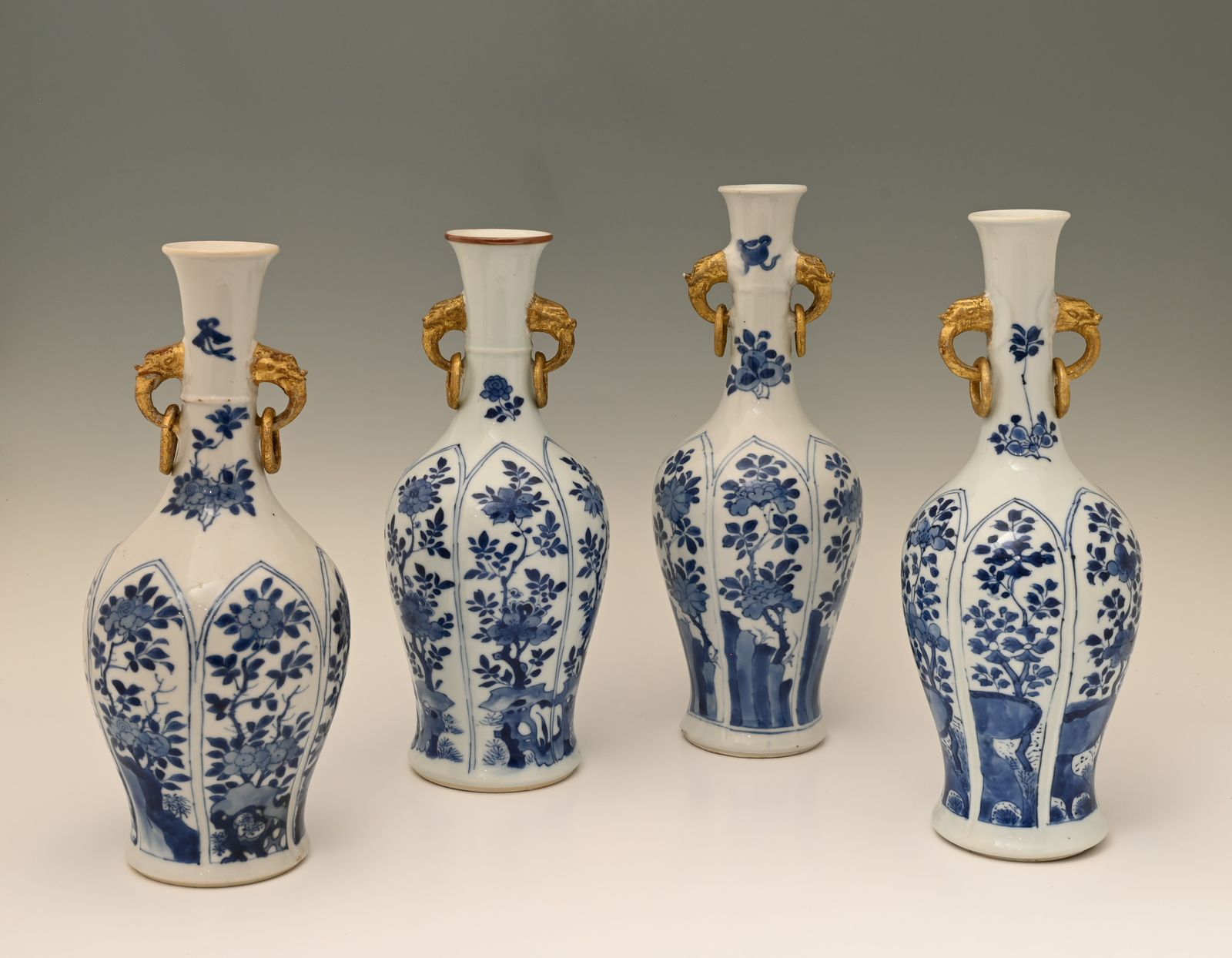 A very beautiful set of Chinese porcelain vases
