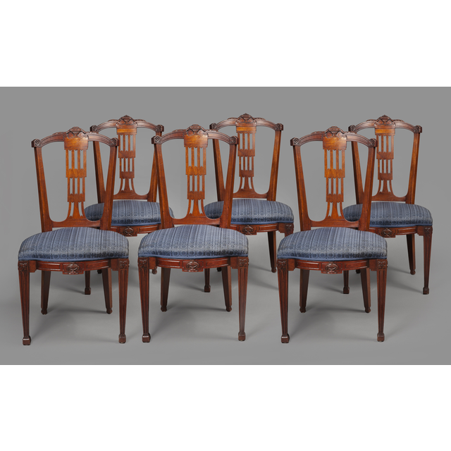 Een set van zes Louis Seize eetkamerstoelen