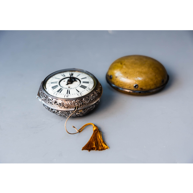 Coach Watch, also known as a Clockwatch, c. 1780. Signed Melly à Paris.