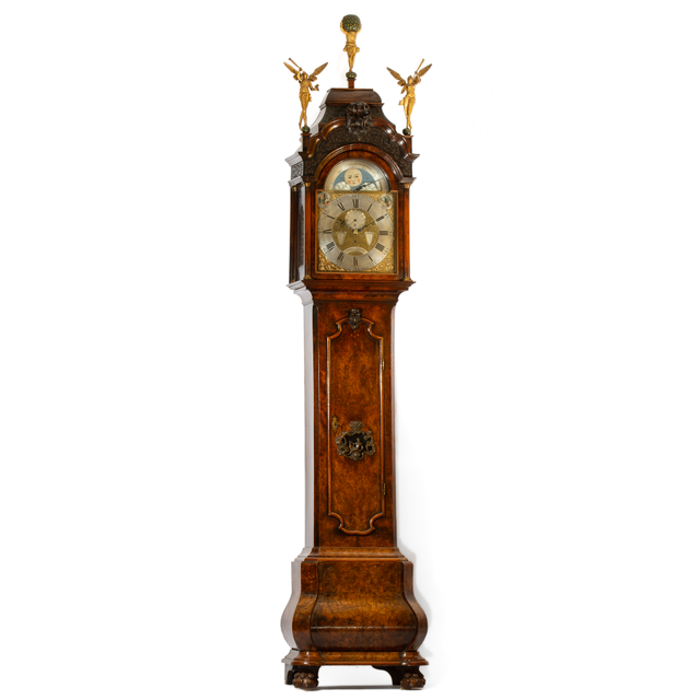 Ein holländischer Nussbaum-Amsterdamer Standuhr mit Spielwerk, Coelombie ca. 1750.