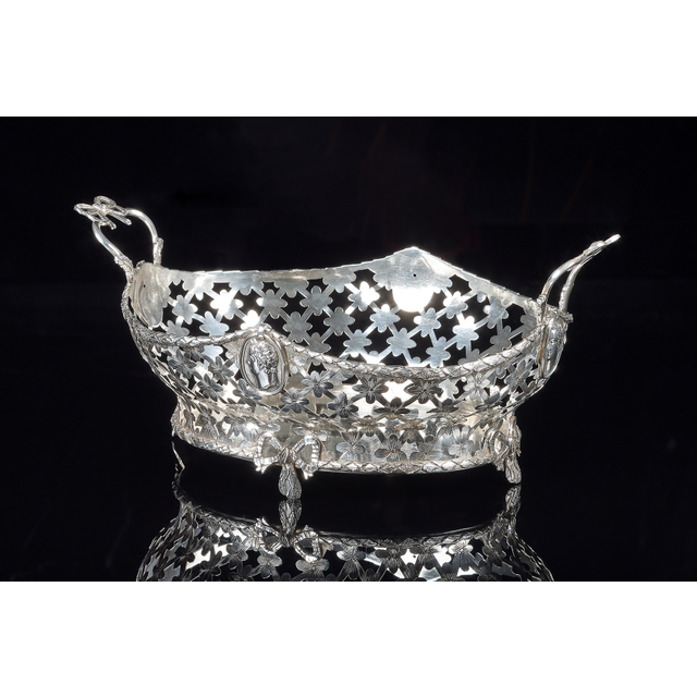 Dutch silver Louis XVI bread basket, Willem Pont, Amsterdam