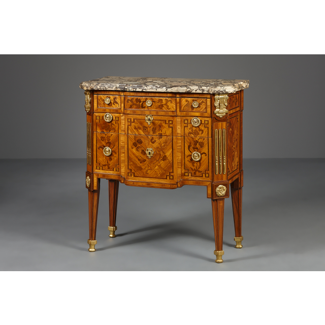 French Transition commode, Pierre Macret