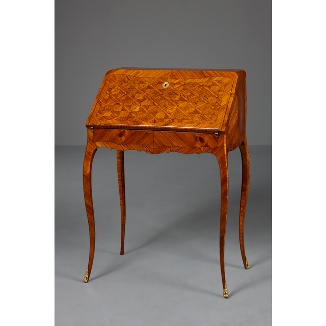 French Louis XV Bureau en Pente, J Dubois