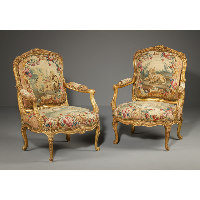 Zwei Ludwig-XV-Fauteuils der Waterford-Suite, Jacques-Jean Baptiste Tilliard zugeschrieben