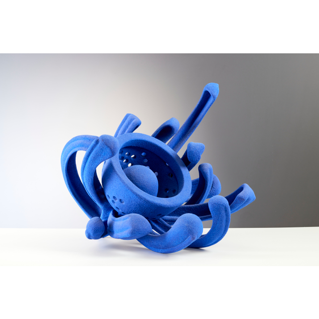 Barbara Nanning (Den Haag 1957), ein einzigartiges keramisches Skulptur mit dem Titel 'Hydras', 1997.