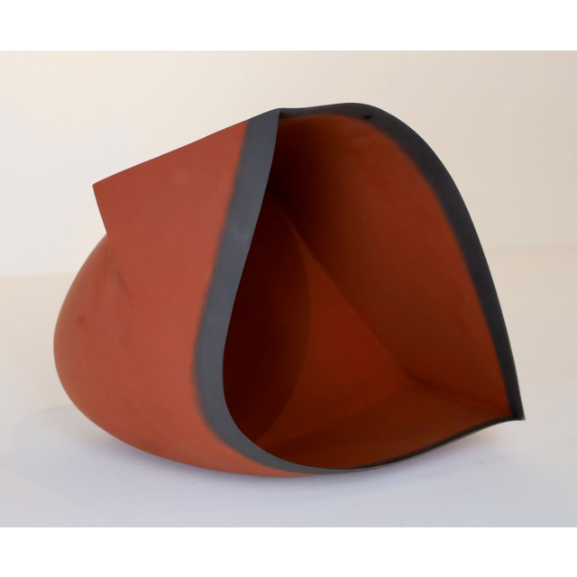 Wouter Dam, (1995), sculptural terracotta object with black edge, 1995