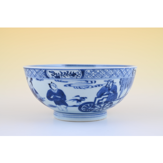 A Chinese porcelain bowl