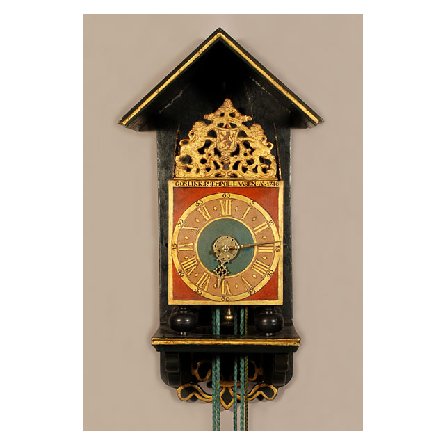 Een goede veelkleurige Gelderse stoelklok, door Goslink Ruempol, 1746