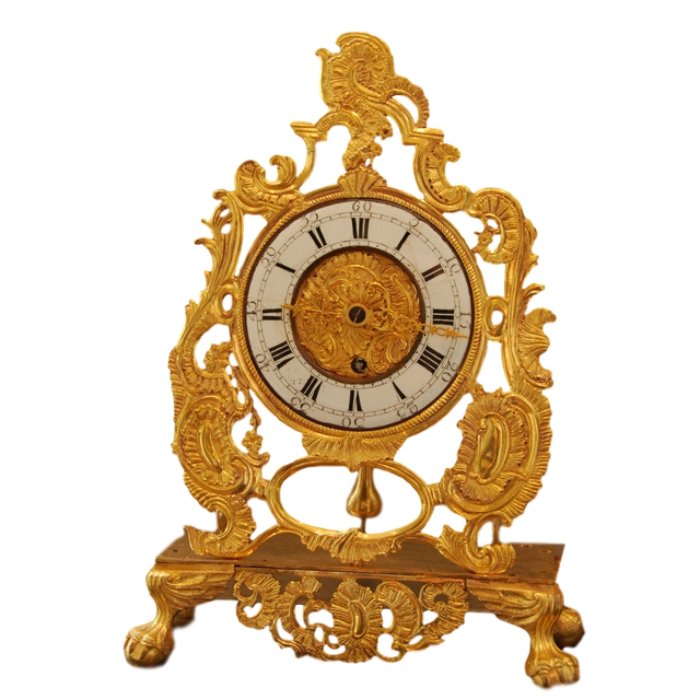 m118 Louis XV mantel clock, fire-gilt, signed by Henri Rossius A Liege.