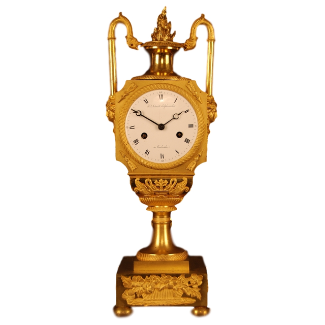 PV07 French 'Urn' or vaseshape mantel clock