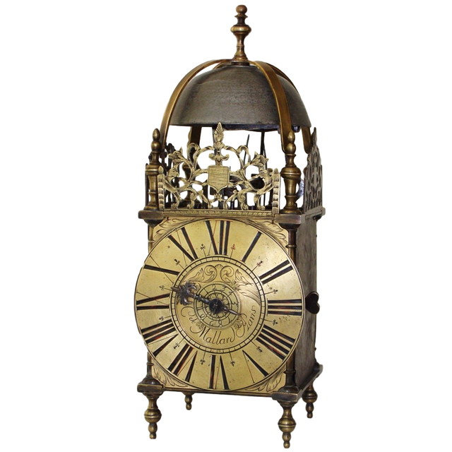 LA10 One hand lantern clock