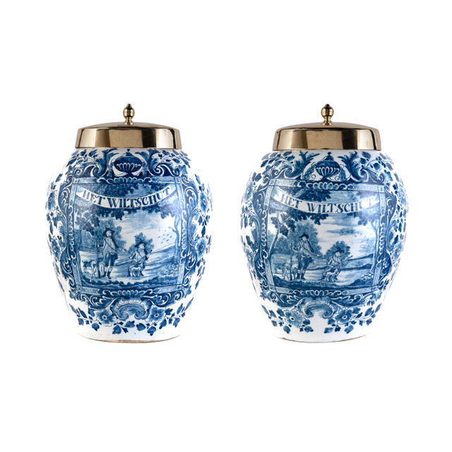 Ensemble de Deux Pots à Tabac en Delft Bleu et Blanc avec l'inscription 'Het Wiltschut'