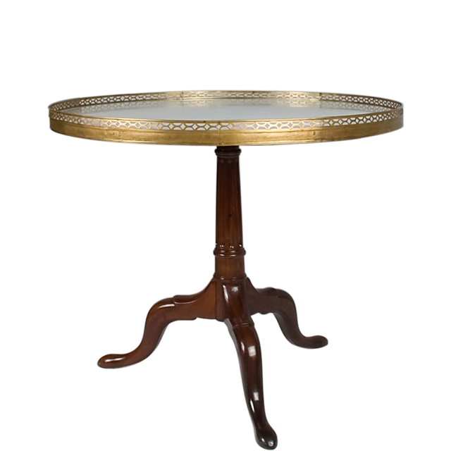 Een Louis XVI Tafel met Opklapbaar Blad