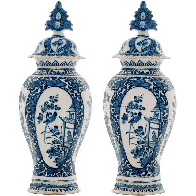 A Pair Blue and White Vases with Lid in Dutch Delftware