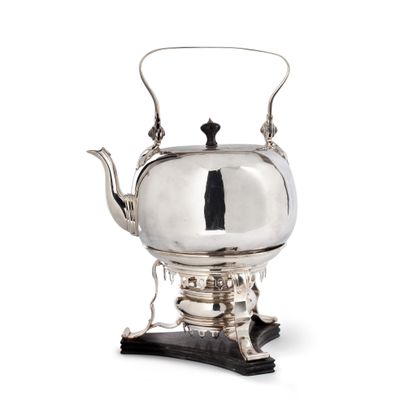 Zilveren bouilloire