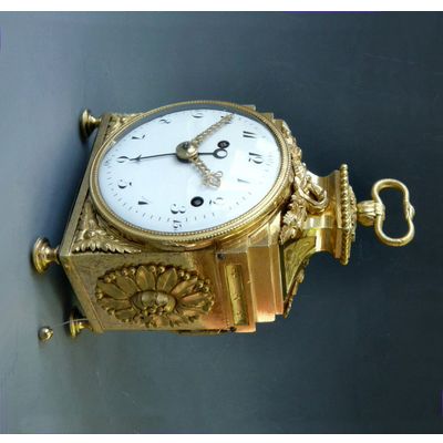 Een Louis XVI officiers pendule, Zwitsers circa 1780-90.