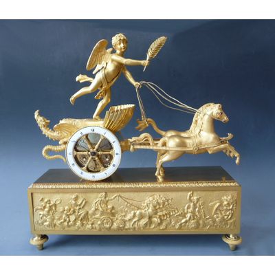 Cupids Chariot, een Franse sculptuur pendule, Empire gesigneerd Le Roy, c.1810.