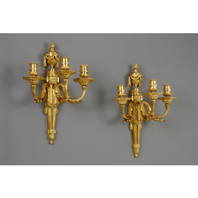 Pair of French Transition Wall Lights in the manner of Delafosse