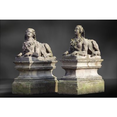 Paar Franse Zandstenen Sfinxen
