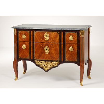 Dutch Transition Breakfront Commode