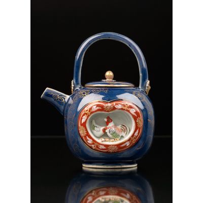 Japanese Porcelain Edo Teapot