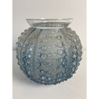 R. Lalique (France 1860-1945), Oursin glass vase model 10-288