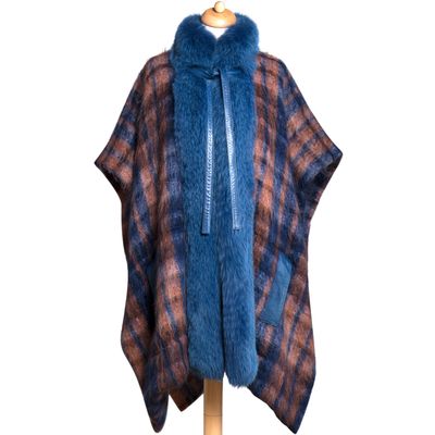 1980 Christian Dior Boutique Fourrure by Frédéric Castet Cape with Blue Fox Fur