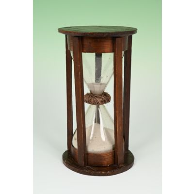 A Dutch Hourglass