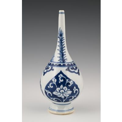 A Chinese porcelain rosewater sprinkler