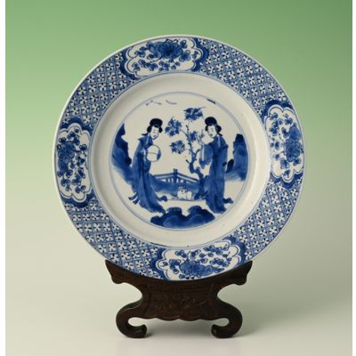 A Chinese porcelain plate