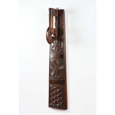 Een Scandinavische 18de eeuwse mangelplank