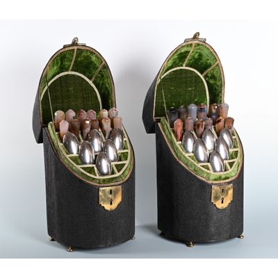 Een stel zeldzame 18de eeuwse bestekkisten