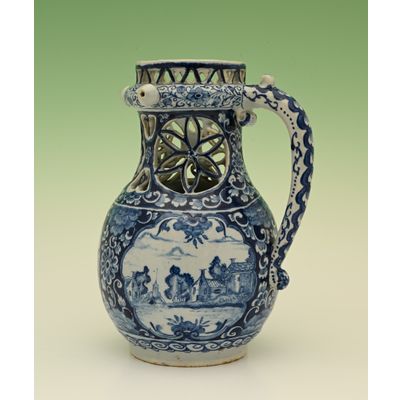 Een delfts aardewerk fopkan