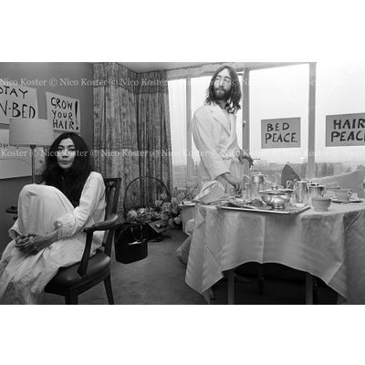 John Lennon & Yoko Ono - Peace - Kamer 902 Hilton # 13