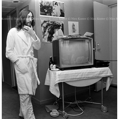 John Lennon & Yoko Ono - Peace - Kamer 902 Hilton # 24