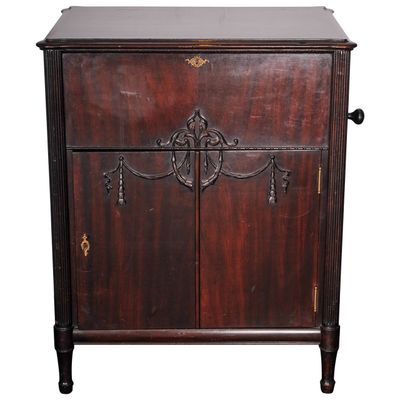 A rare Swiss mahogany disc music box, for the U.S. market, by Stella, circa 1880