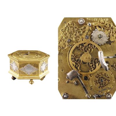 T14 Vroege verguld messing en zilver gemonteerde zeshoekige tafelklok met maanfase en wekker.