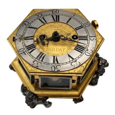 T18 Tafelklok met fusee werk van Hollandse maker: Christian Minepott.