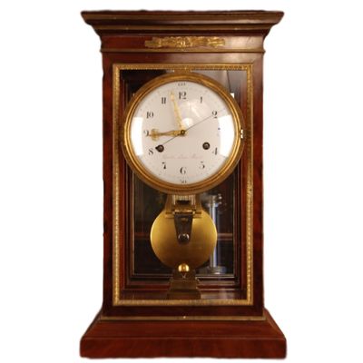 T04 French ormolu mounted glazed mahogany regulator, ca. 1780.