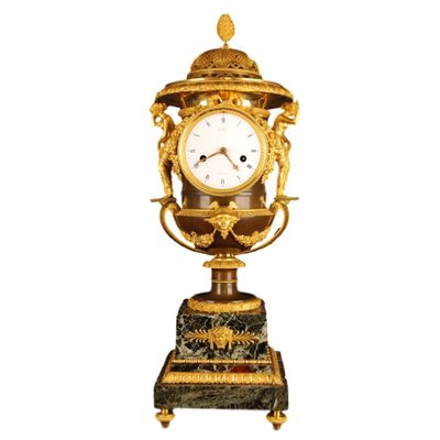 PV02 Empire mantel clock set with Medici vases, PIERRE-PHILIPPE THOMIRE