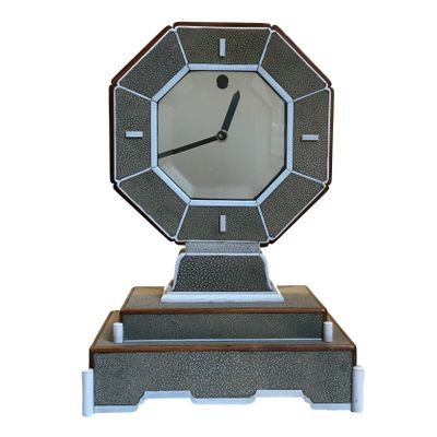 m255 Pendule Mysterieuze met Roggehuid en Been