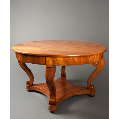 Een Uitzonderlijke Gueridontafel in Padouk en Amboyna