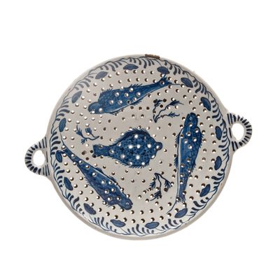 Een Delfts Blauw en Wit Visvergiet met Twee Grepen