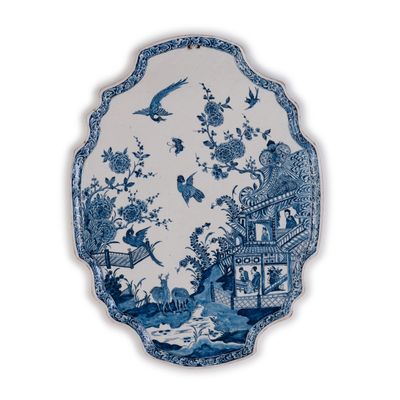 Een Ovalen Plaquette in Blauw - Wit Delfts Aardewerk