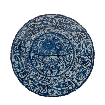 Een Schotel in Delfts Aardewerk