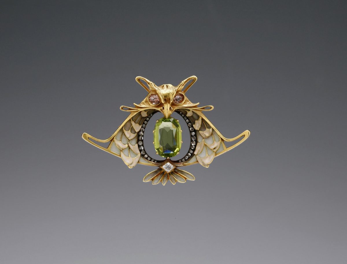 Owl brooch